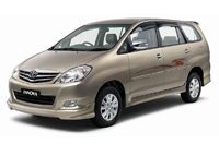 cho thue xe tu lai Toyota Innova G tai da nang