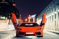 Lamborghini thay bánh giữa đường Sài Gòn gây sốc cư dân mạng