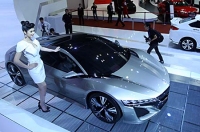 Những mẫu xe chỉ để ngắm tại Vietnam Motorshow 2014