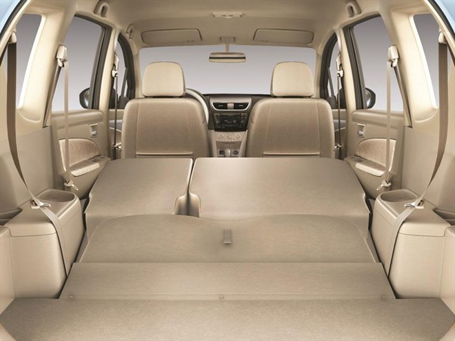 Suzuki Ertiga - xe cho gia đình giá 599 triệu