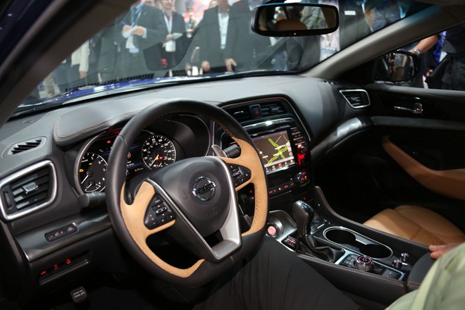 Nissan trình làng sedan thể thao Maxima 2016