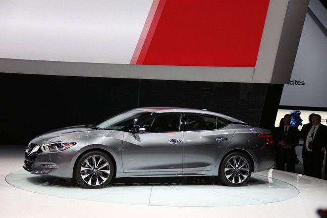 Nissan trình làng sedan thể thao Maxima 2016