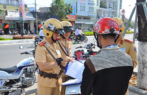 cho thue xe tu lai tai da nang