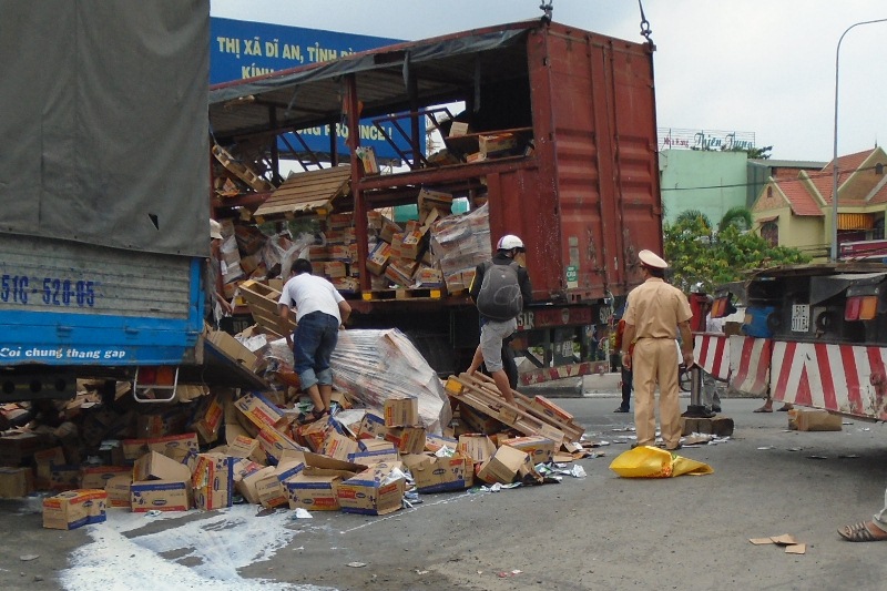 thue xe tu lai da nang